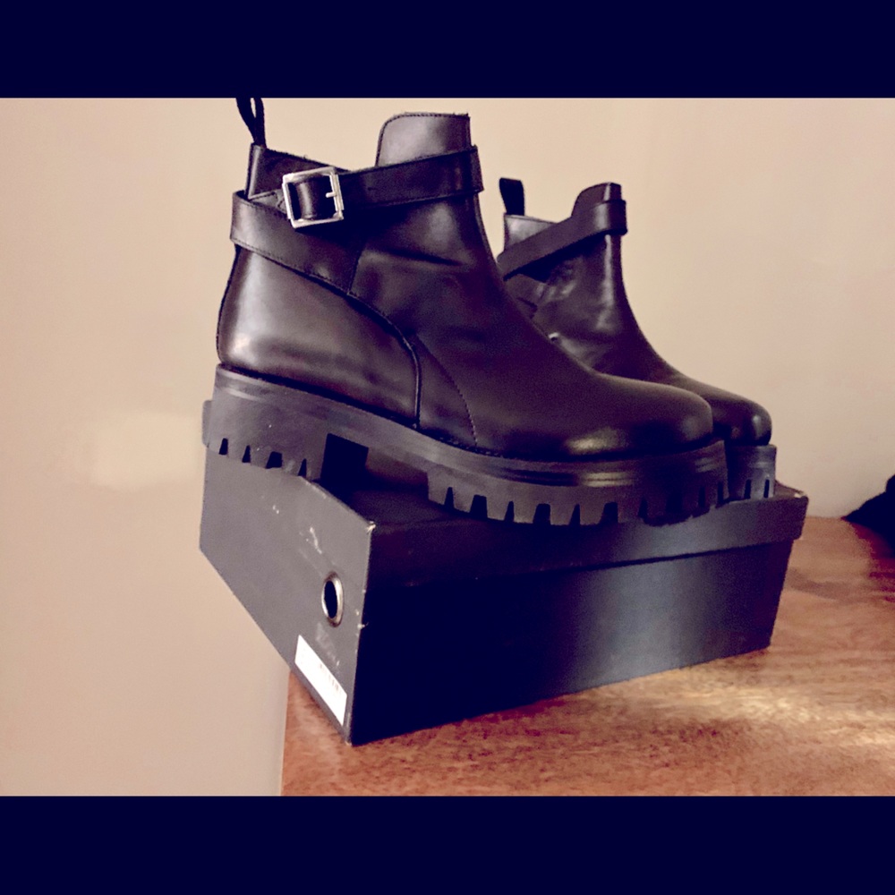 Liebeskind Lug Soled Boots